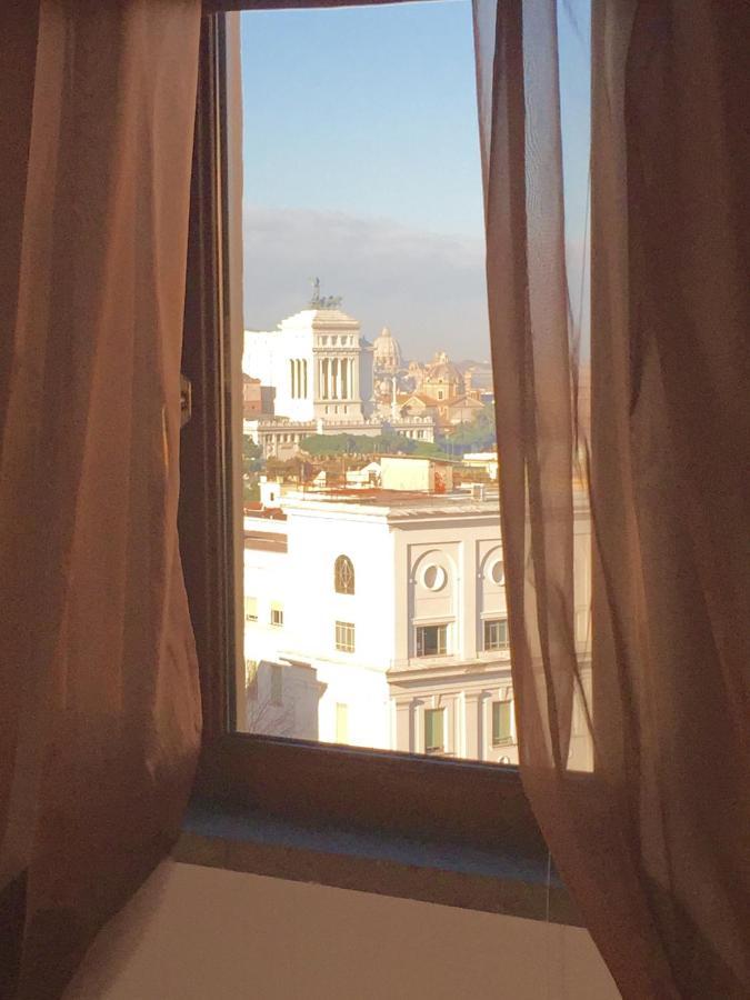 Superattico Sul Colosseo Ρώμη Εξωτερικό φωτογραφία